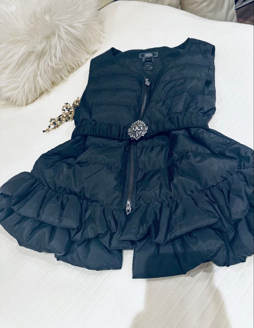 美品 ♡ vaqutaux VOYAGE ブルジョアフリルベスト　ノアール