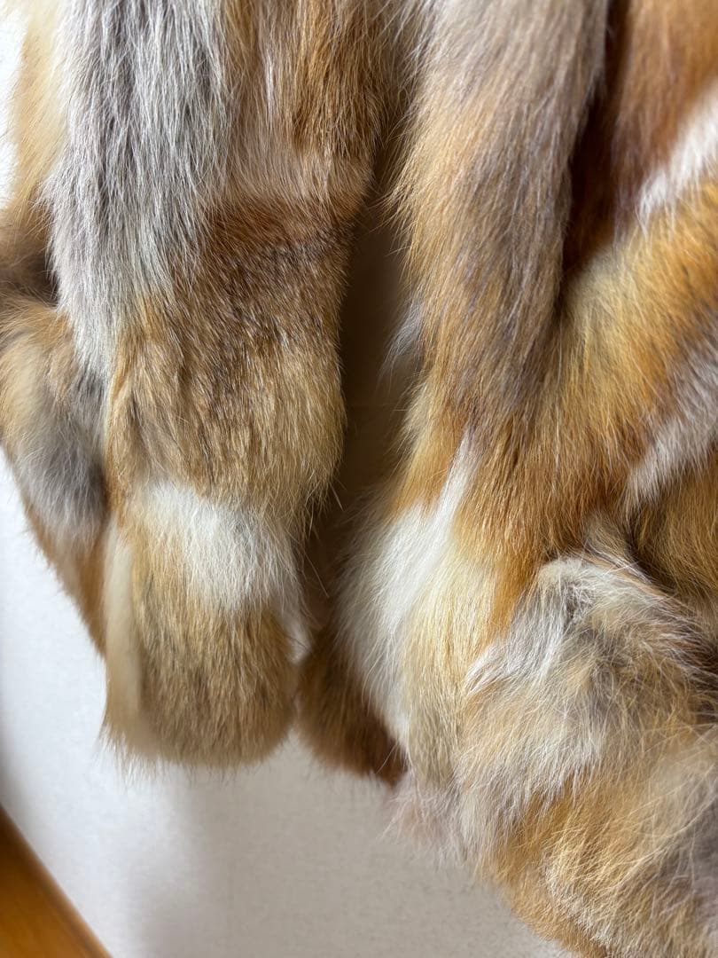 ベージュ系ファー ノーカラーベスト　グレースコンチネンタル