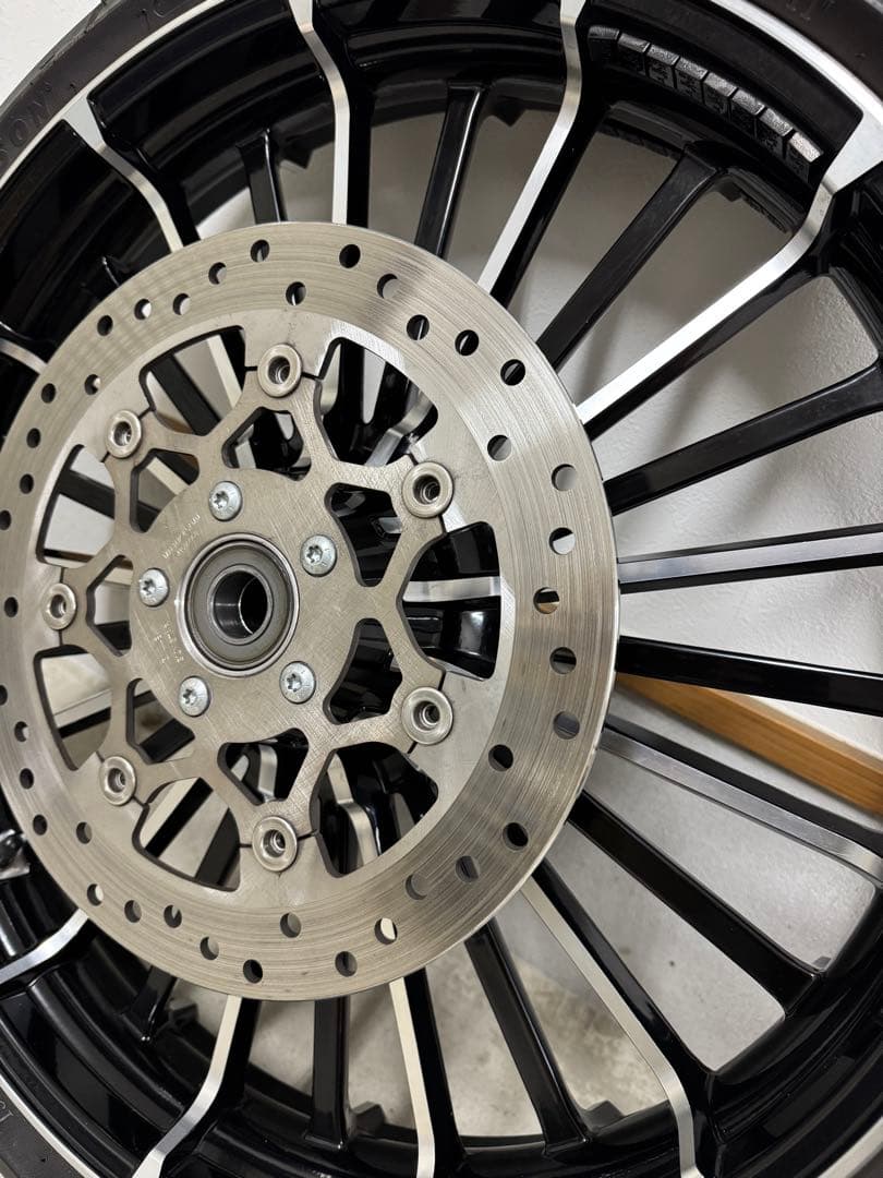 2023年ハーレーブレイクアウト純正ホイール前後フルセット タービンホイール