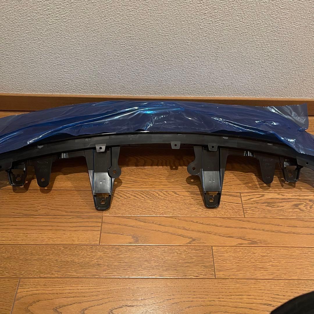 トヨタ 60ハリアー純正フロントグリル