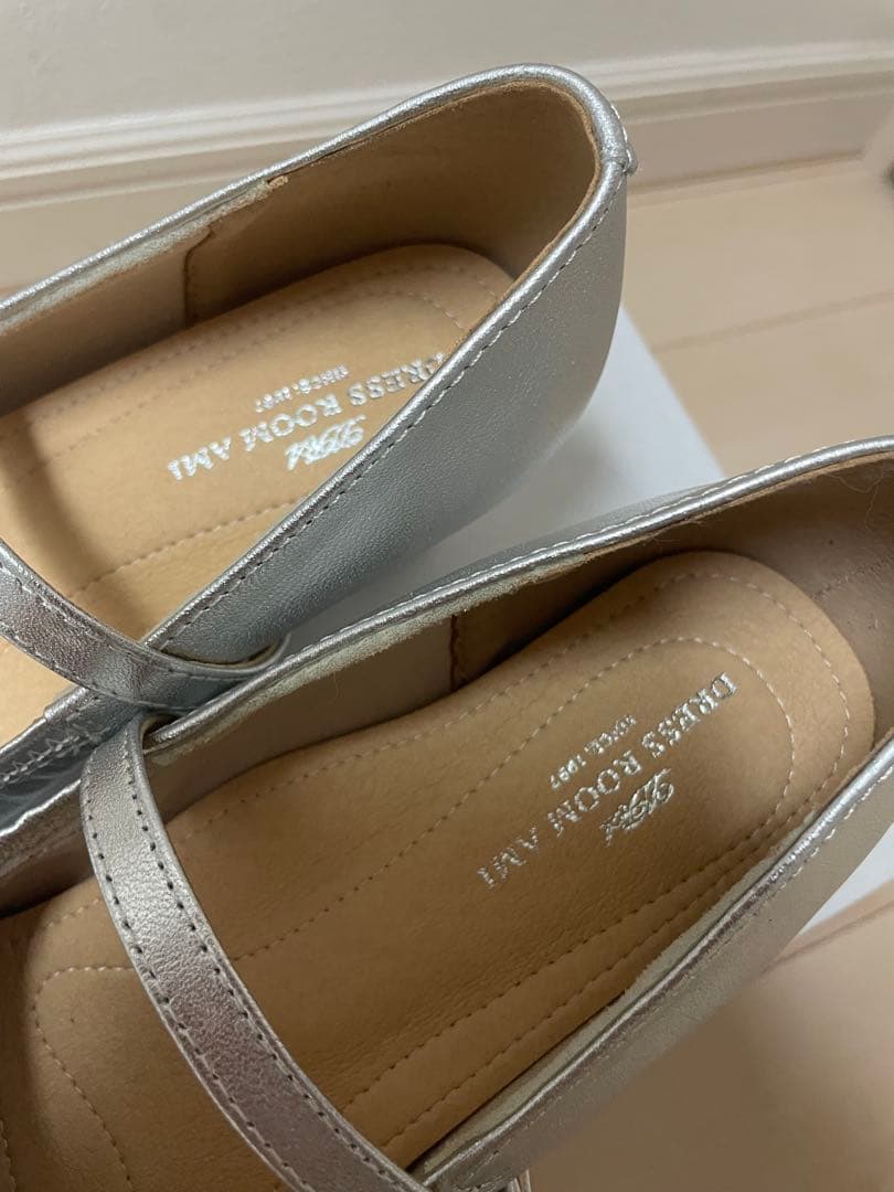 ドレスルームアミ サイレントシューズ ストラップシューズ 新品未使用 24cm