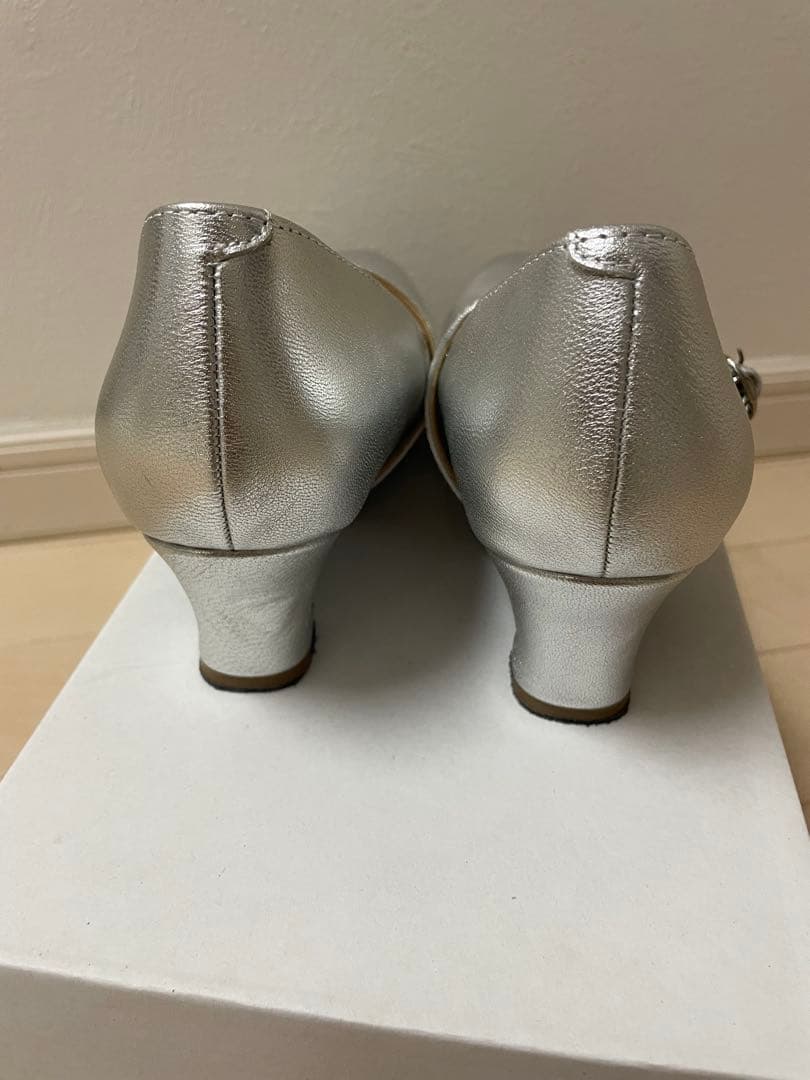 ドレスルームアミ サイレントシューズ ストラップシューズ 新品未使用 24cm