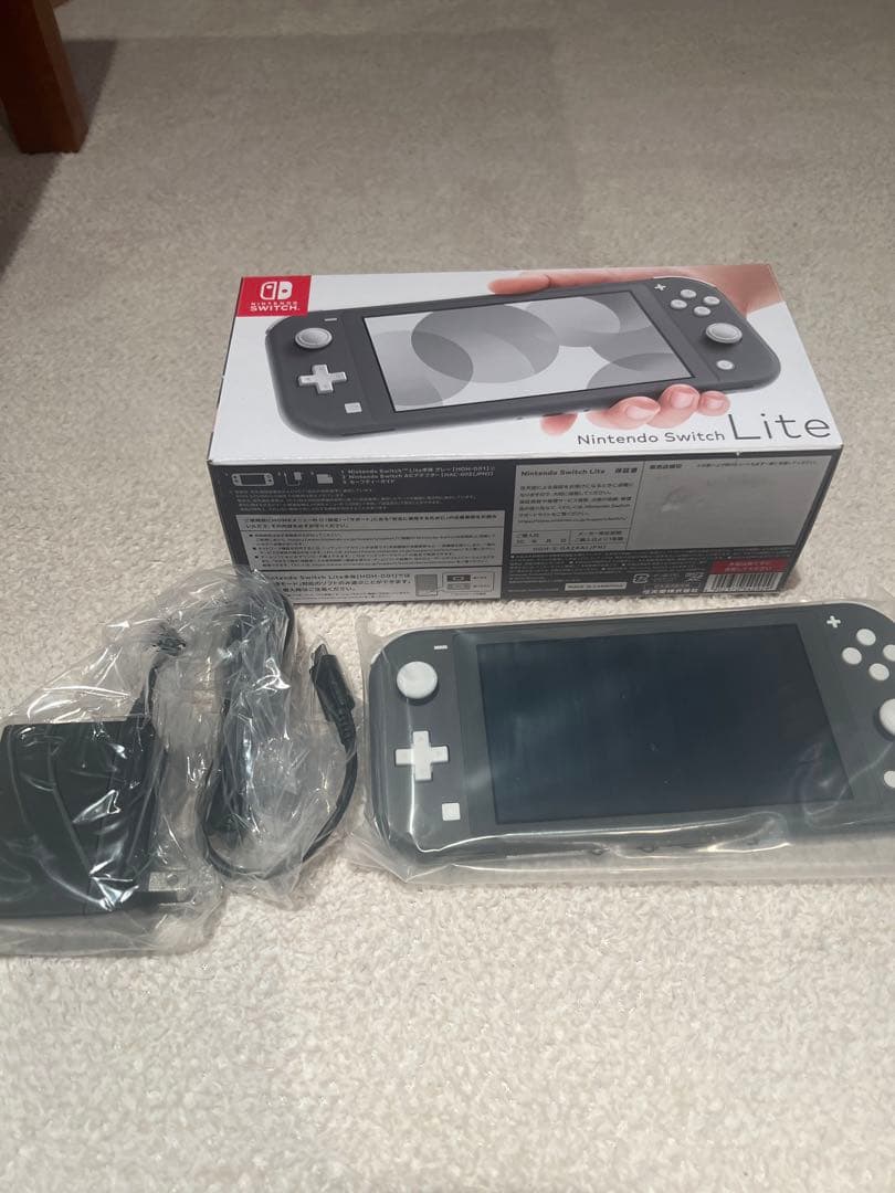 Nintendo Switch Light ライトグレー 新品未使用 箱付き