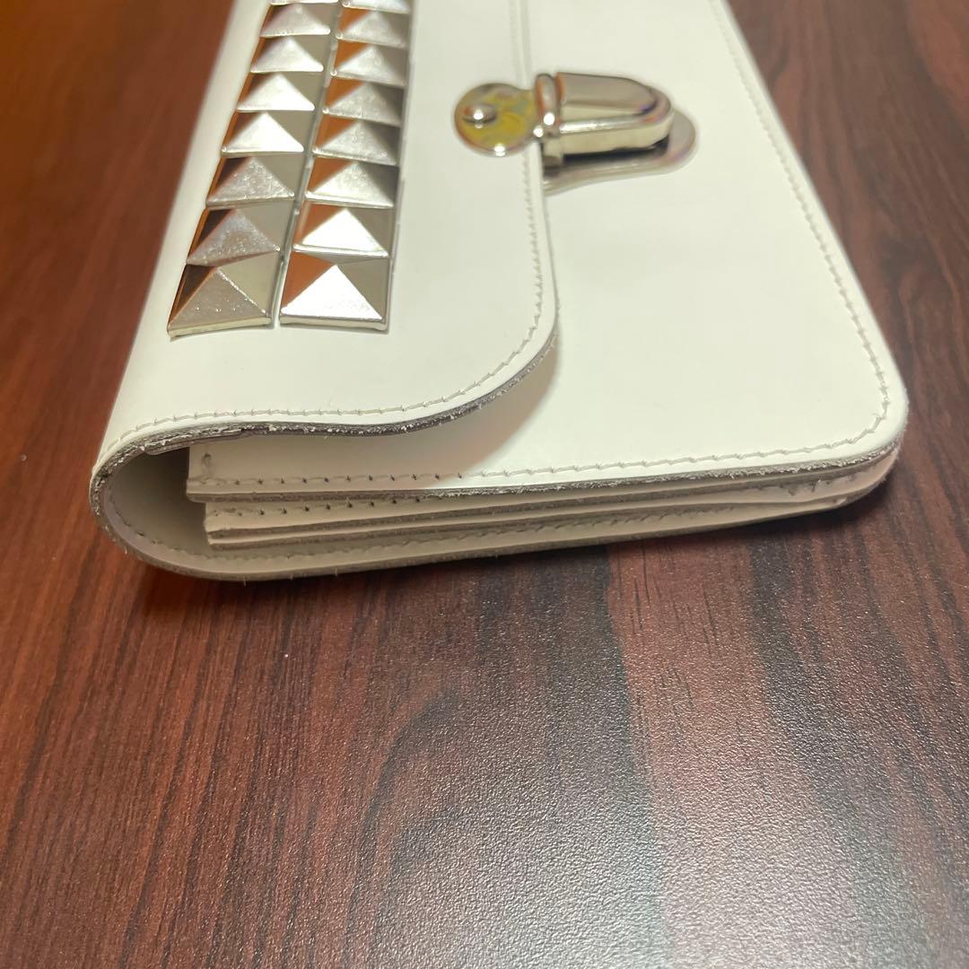 コムデギャルソンCOMME des GARCONSスタッズホワイトレザー長財布