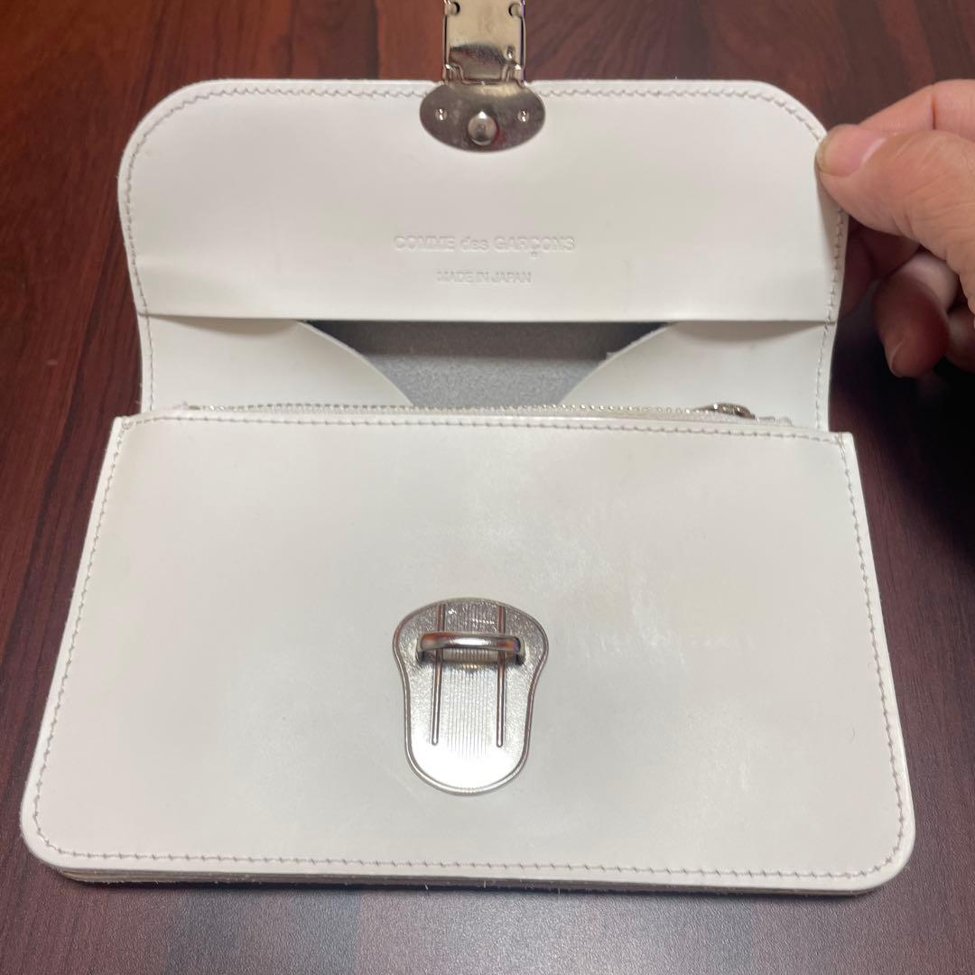 コムデギャルソンCOMME des GARCONSスタッズホワイトレザー長財布