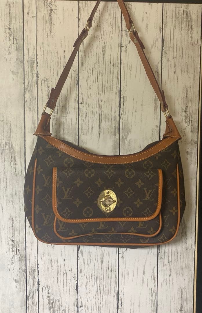 LOUIS VUITTONショルダーバッグ