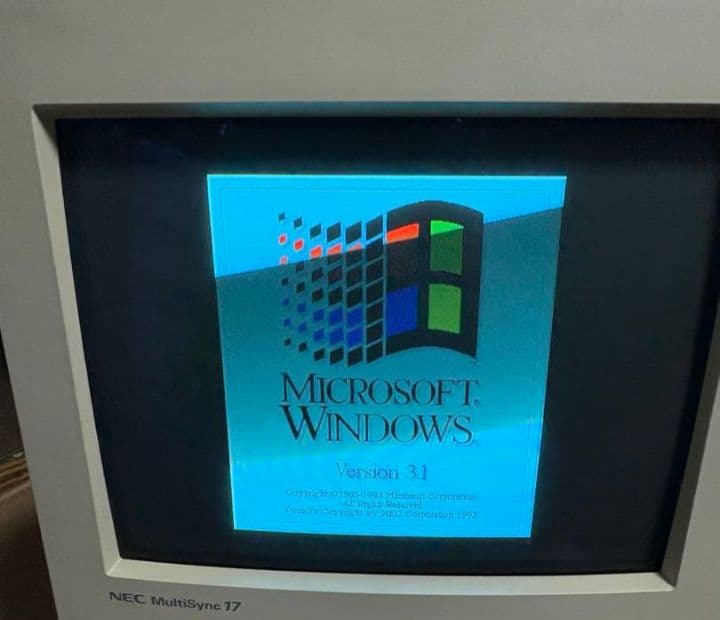 PC-9821Xs パソコン　本体のみ