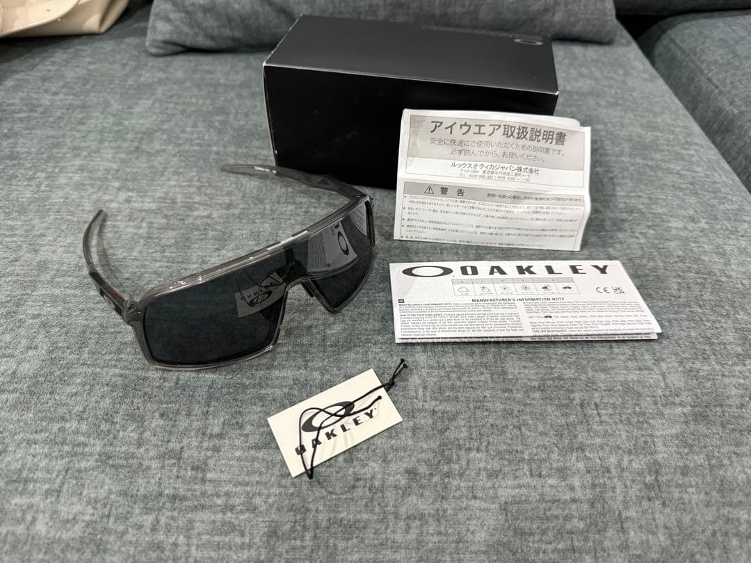 小物 OAKLEY SUTRO grey ink prizm grey