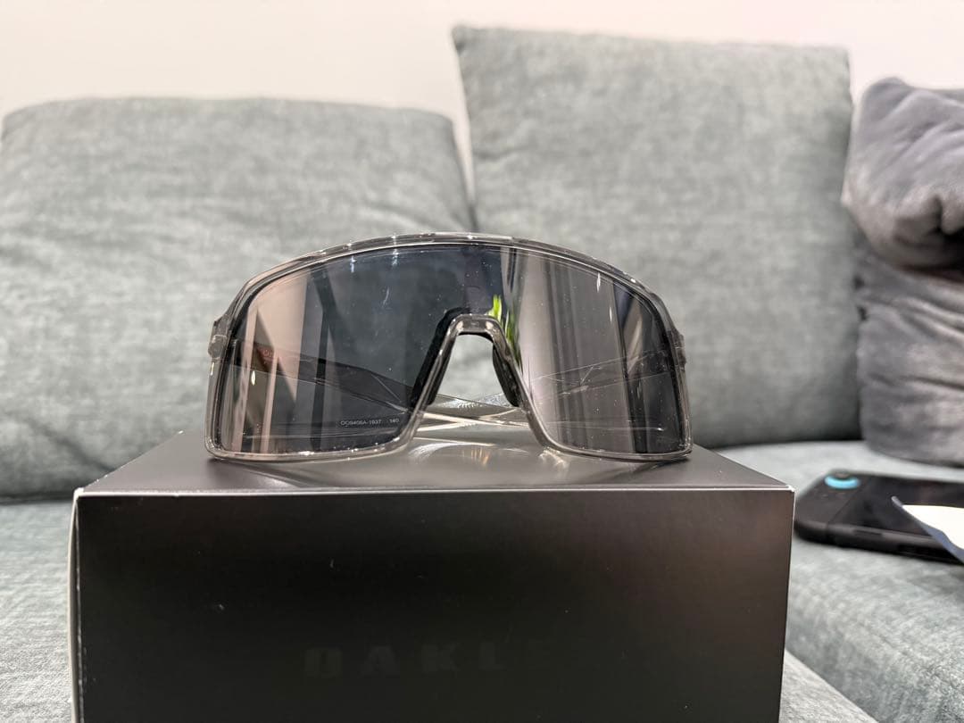 小物 OAKLEY SUTRO grey ink prizm grey