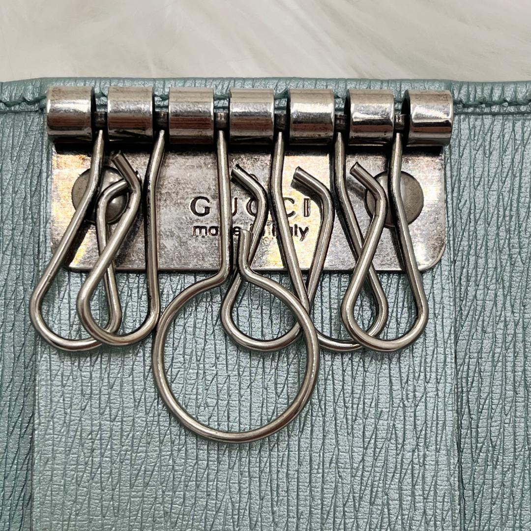 未使用級✨GUCCI レザーキーケース　希少色　インターロッキング　箱付き