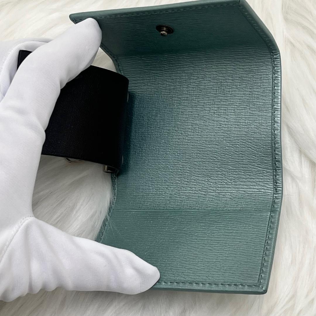 未使用級✨GUCCI レザーキーケース　希少色　インターロッキング　箱付き