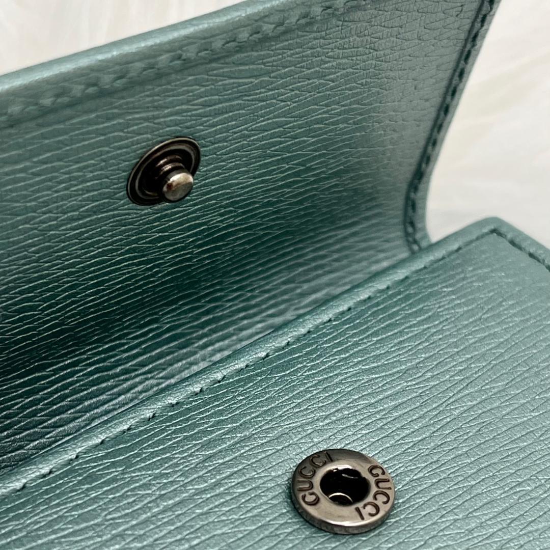 未使用級✨GUCCI レザーキーケース　希少色　インターロッキング　箱付き