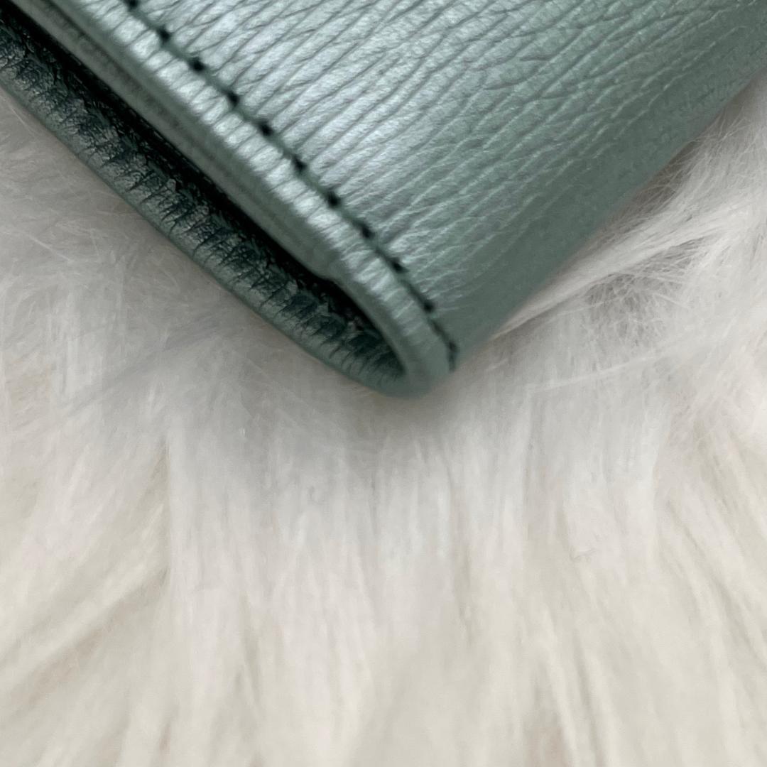 未使用級✨GUCCI レザーキーケース　希少色　インターロッキング　箱付き