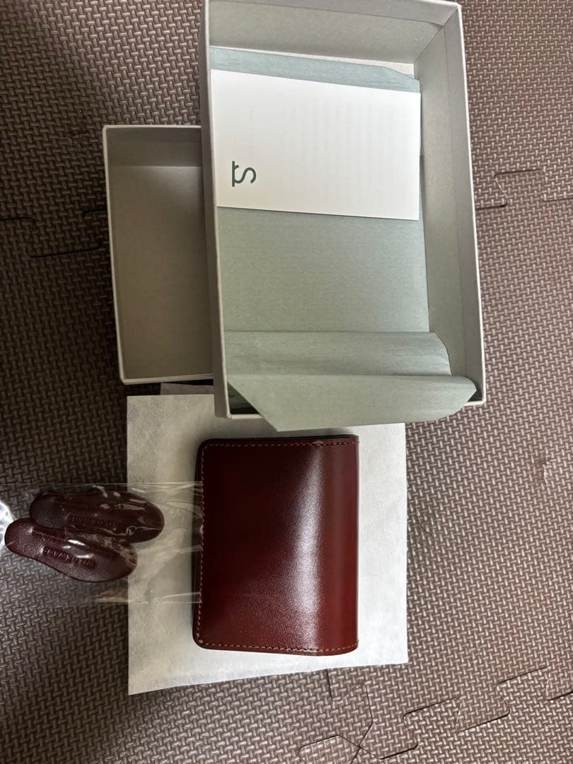 ワイルドスワンズ　kf003 バーガンディ