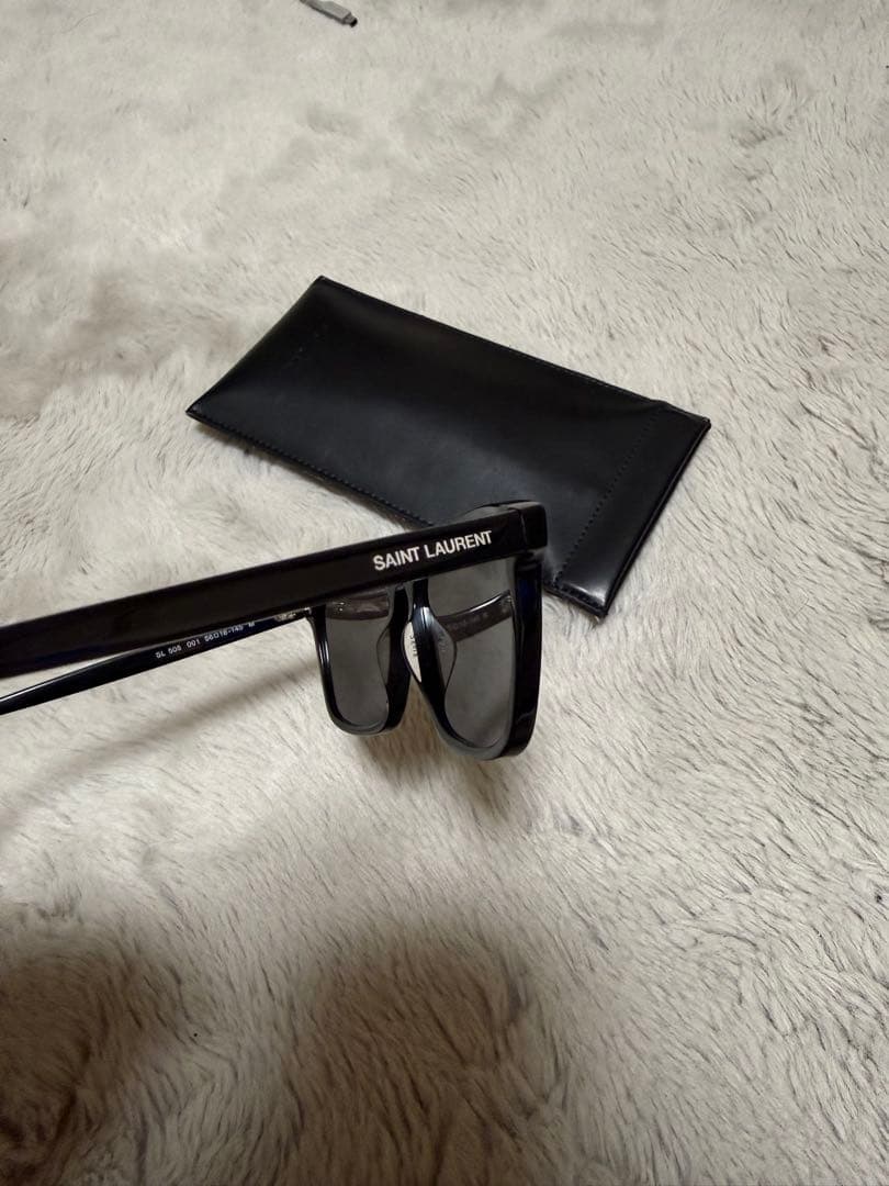 SAINT LAURENT ブラック サングラス