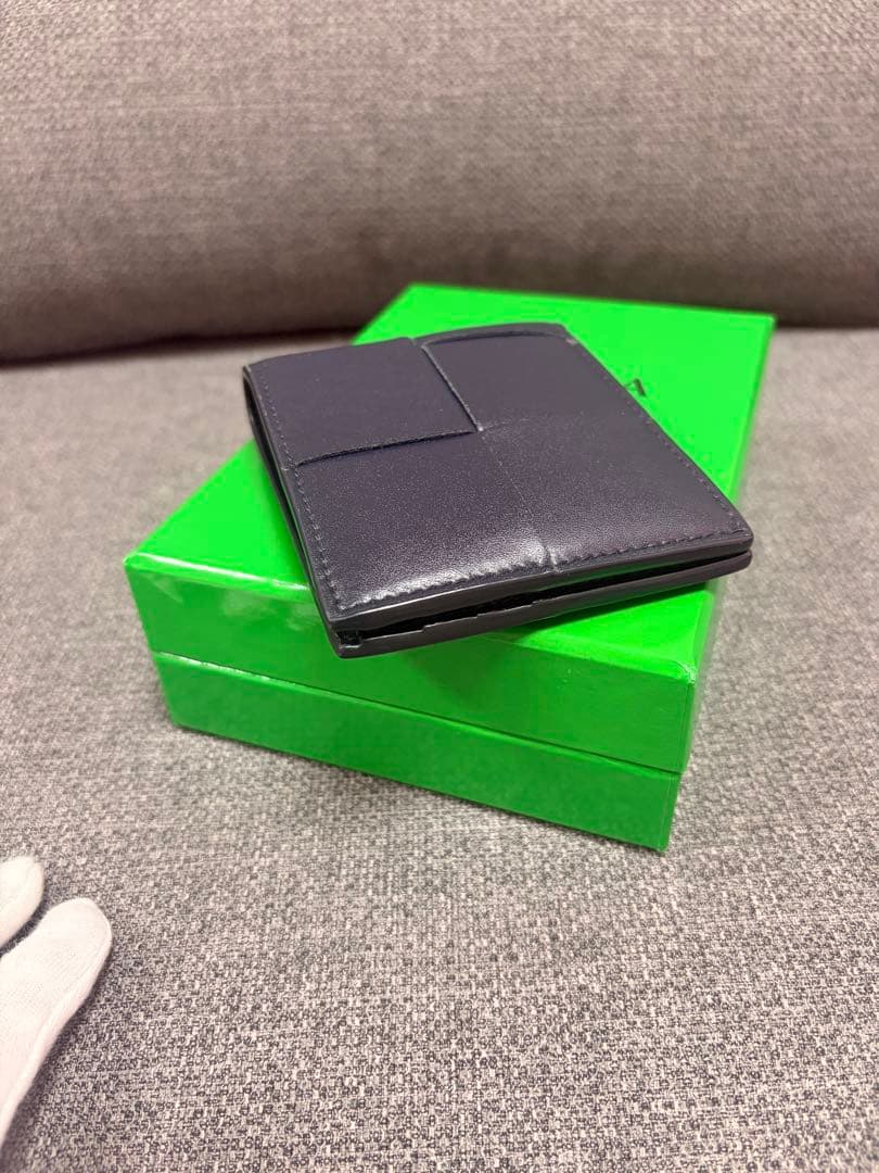 BOTTEGA VENETA ボッテガ ヴェネタ カセット レザー 二つ折り財布