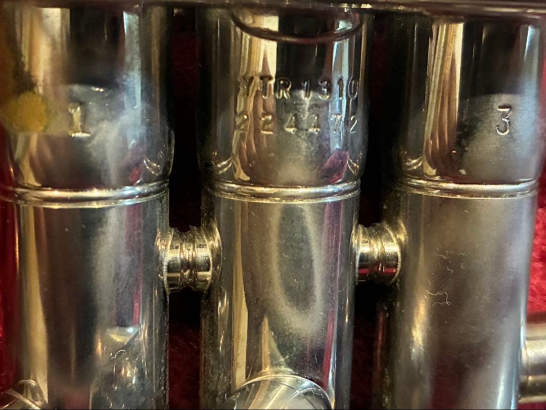 YAMAHA YTR1310トランペット本体 マウスピース付き　ハードケース付