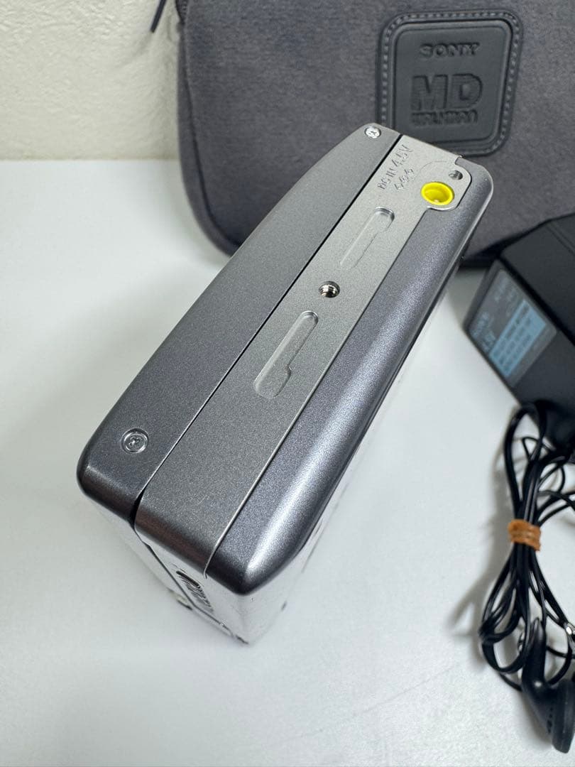 SONY ポータブルMDプレーヤー MZ-R3