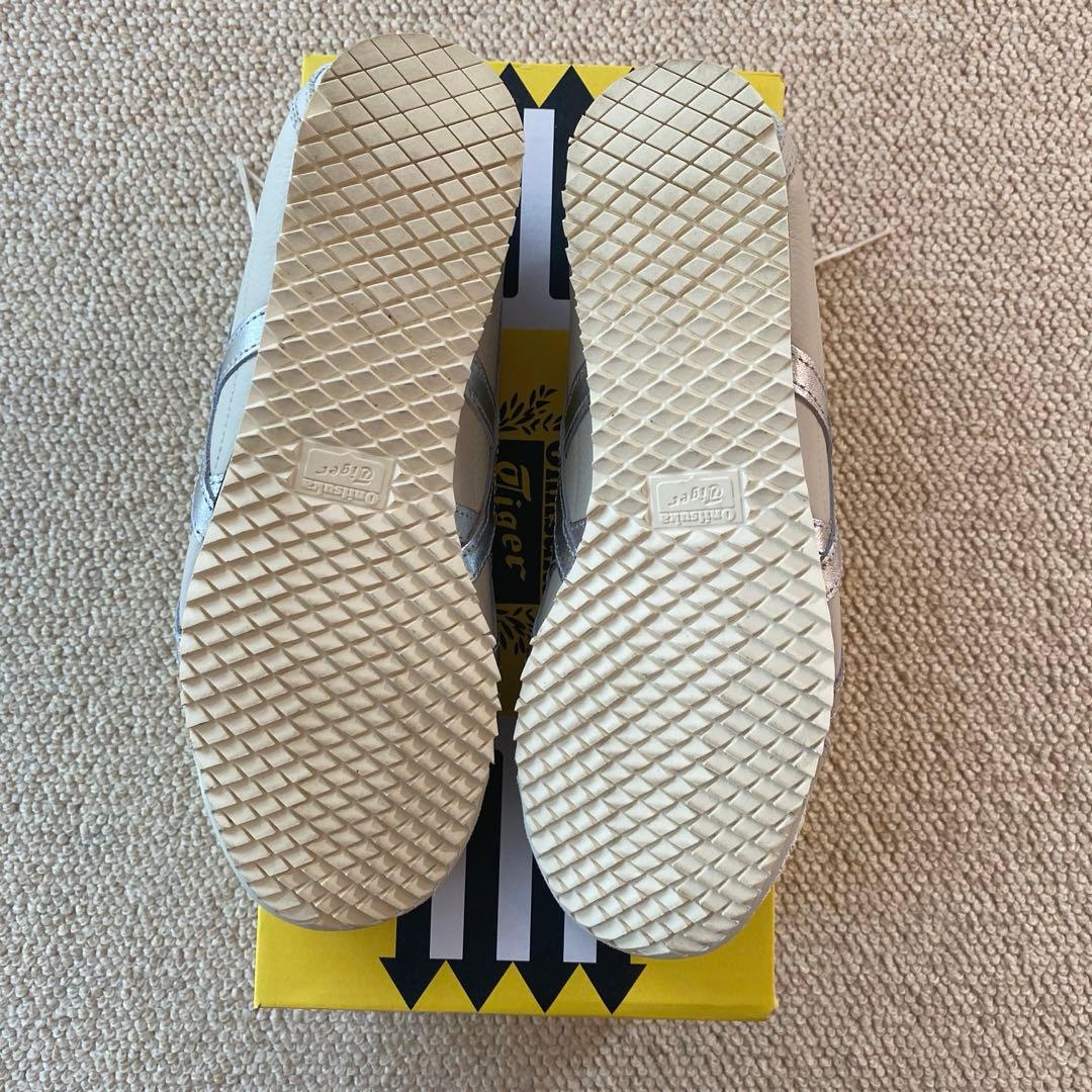 未使用に近い美品破格Onitsuka Tiger MEXICO66SDスニーカー