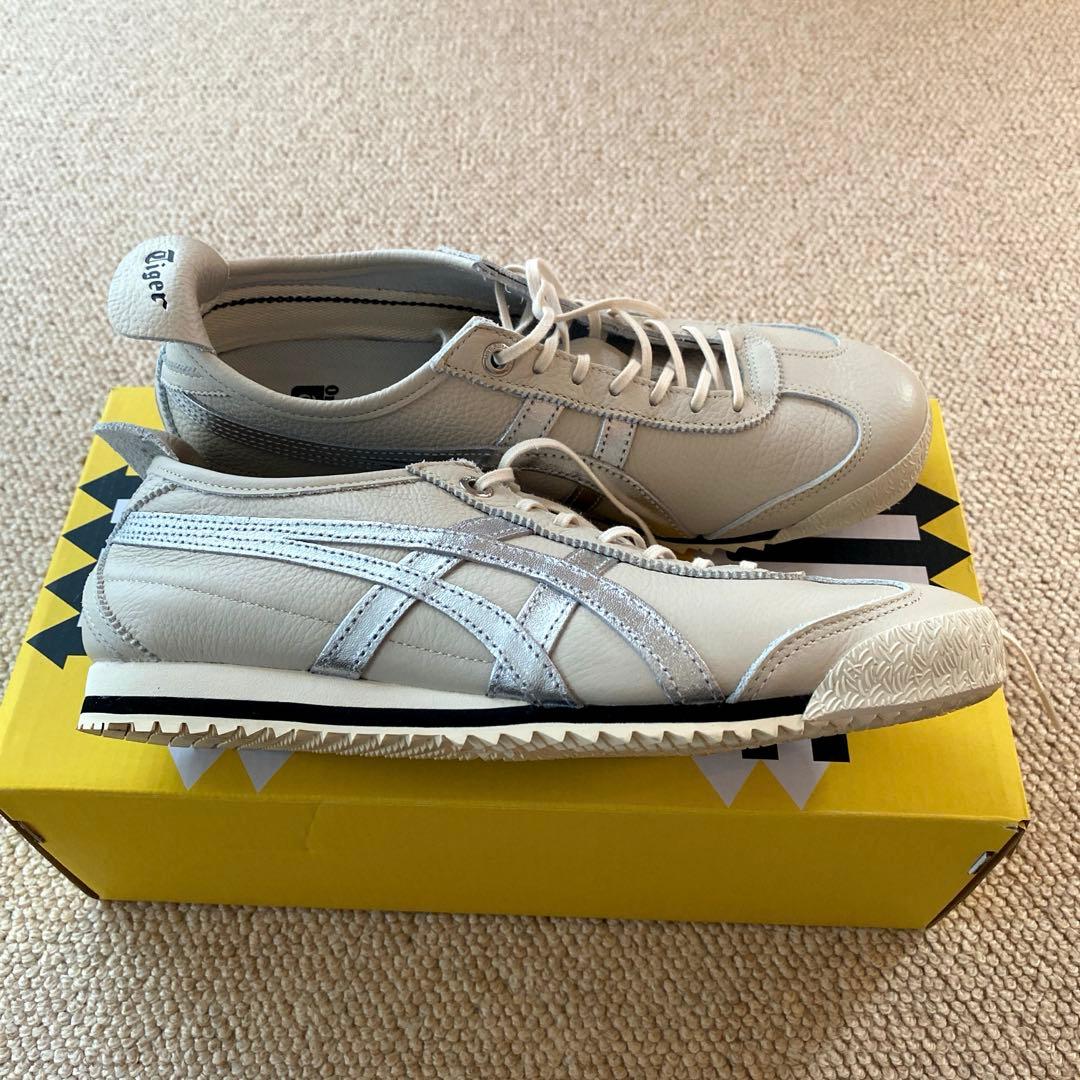 未使用に近い美品破格Onitsuka Tiger MEXICO66SDスニーカー