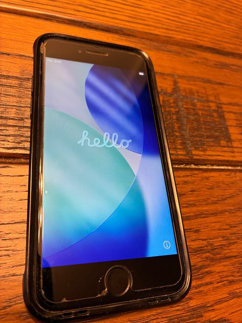 iPhone SE2 本体 美品 カバー&ゴリラガラス付