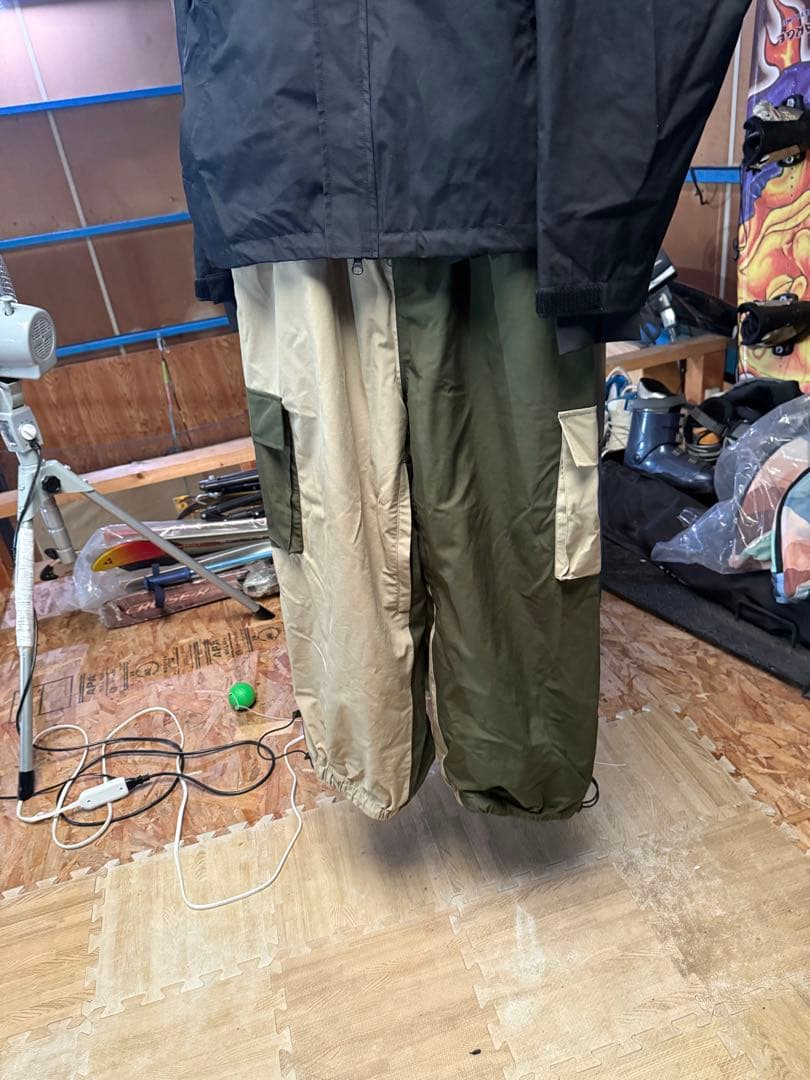 WOLFAI 24-25ウエアセットアップ Mサイズ 中古 美品 ウルファイ