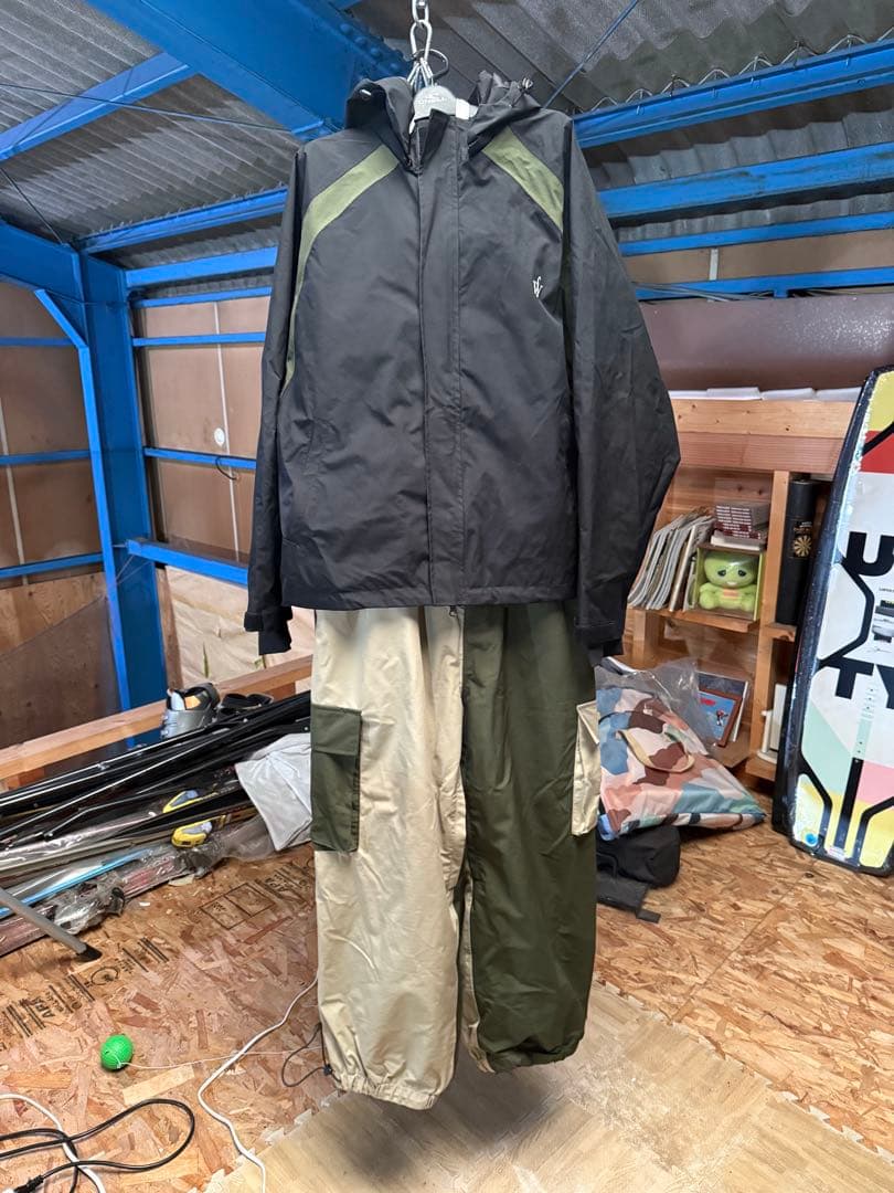 WOLFAI 24-25ウエアセットアップ Mサイズ 中古 美品 ウルファイ