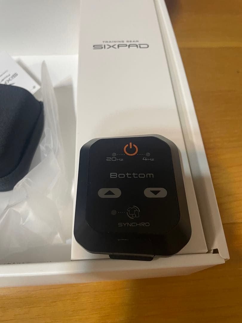 SIXPAD EMSトレーニングウェア上下セット