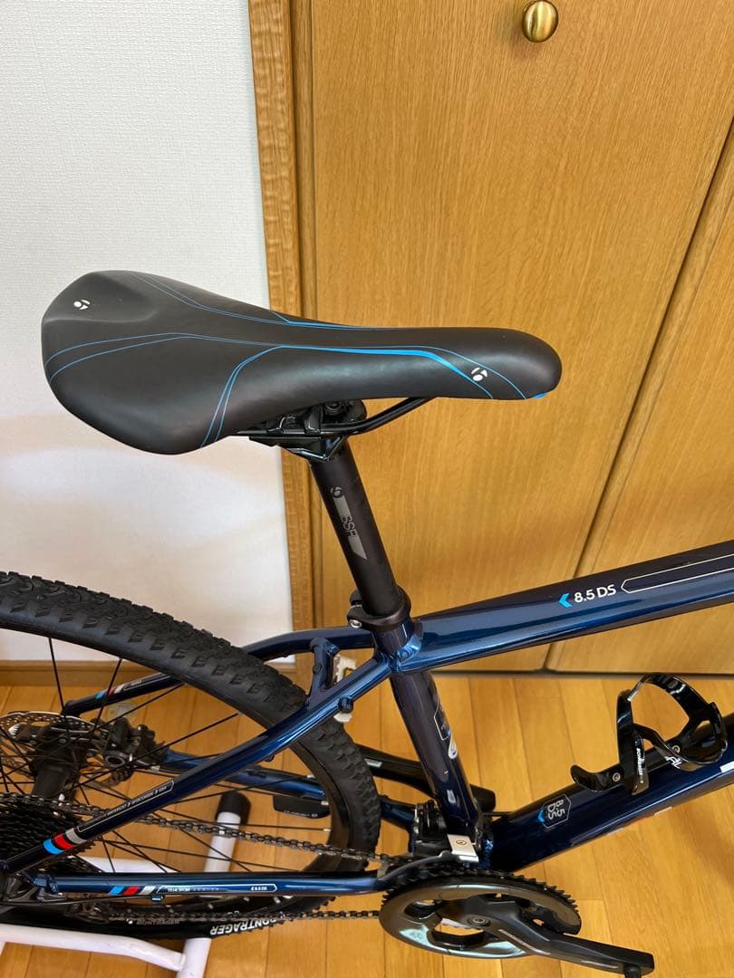 [直接お引き渡し、熊本市近郊] TREK クロスバイク 青 赤