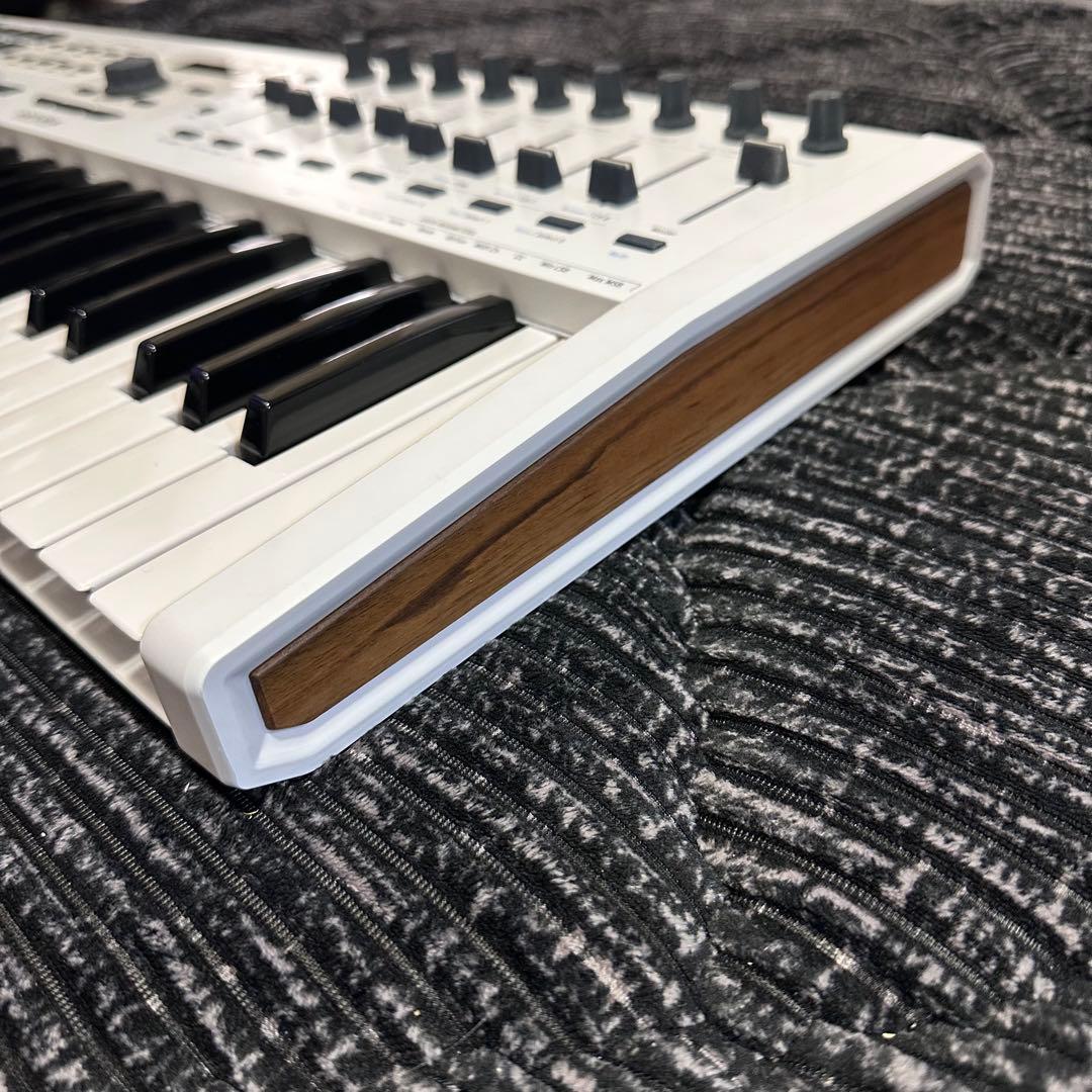ARTURIA KEYLAB 49 MKII ホワイト