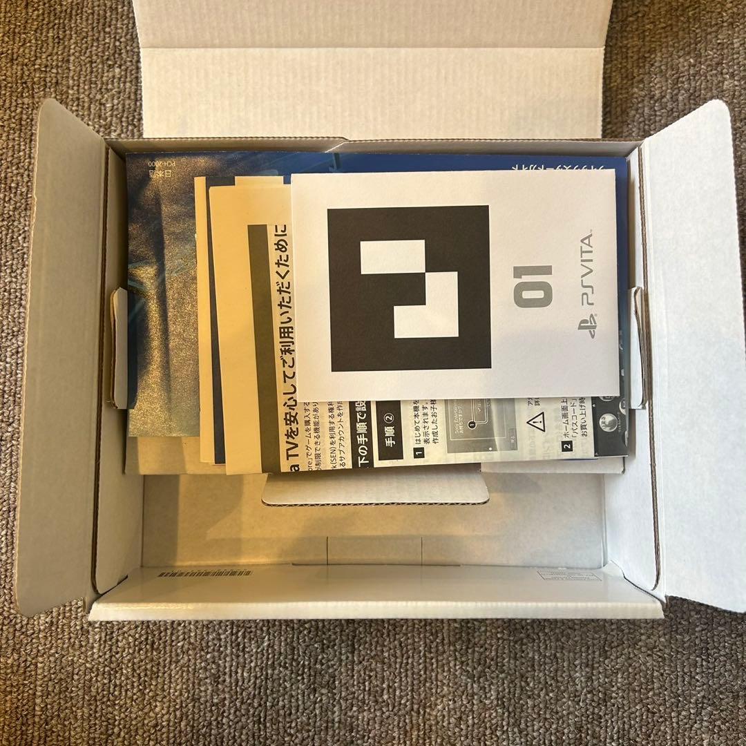 PSVITA PCH-2000 MERCURYDUO 箱付き