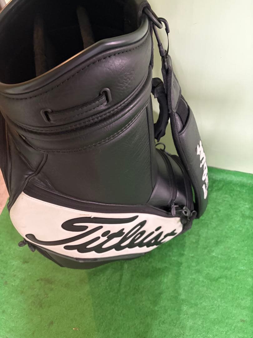 日本未発売　タイトリスト　スタッフバッグ　9.5