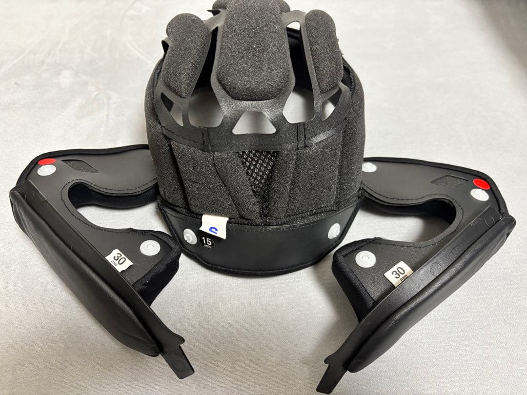 OGK Kabuto EXCEED DELIE 黒/赤　Sサイズ