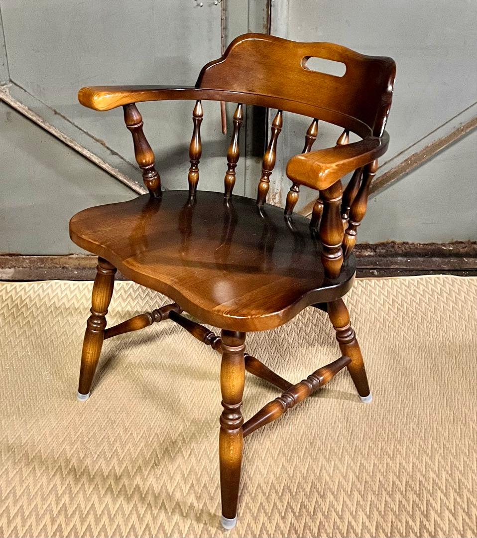 ③ 飛騨産業 ダイニングチェアキツツキマーク4脚セット直接引き取り大歓迎　静岡市