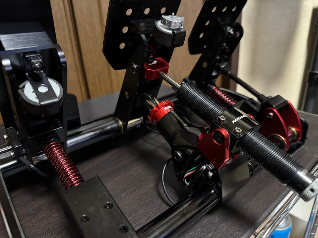 FANATEC ClubSport Pedals V3 ダンパーキット付き