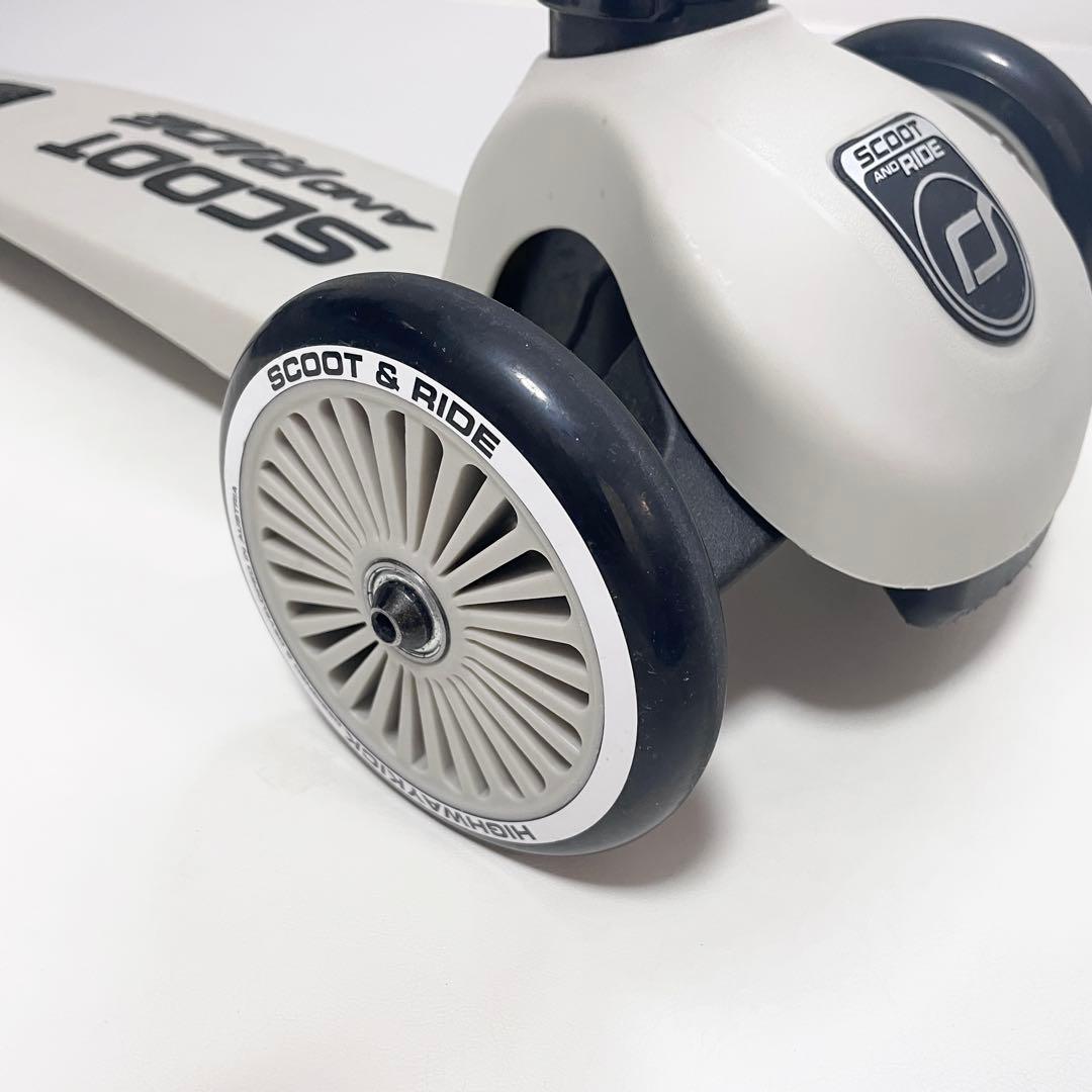 スクートアンドライド　ハイウェイキック1 キックスケーター 三輪車