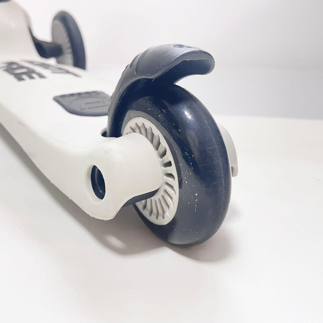 スクートアンドライド　ハイウェイキック1 キックスケーター 三輪車