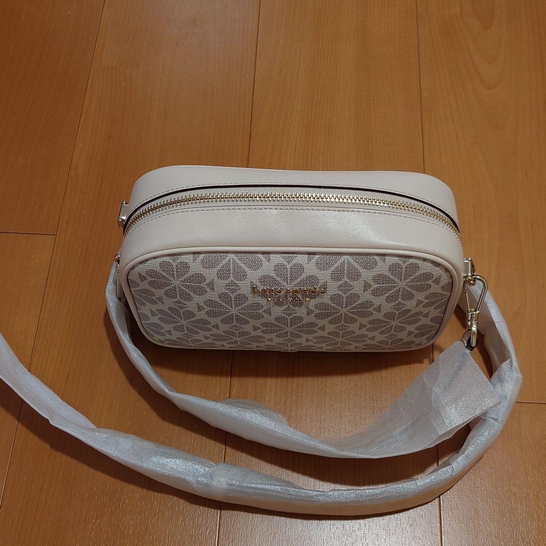 ケイト・スペード 　スペードフラワー　カメラバック　ショルダーバック