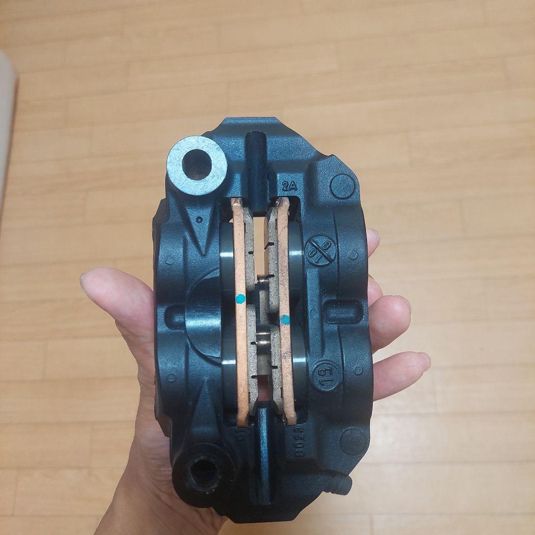 brembo ブレーキキャリパー 黒 未使用