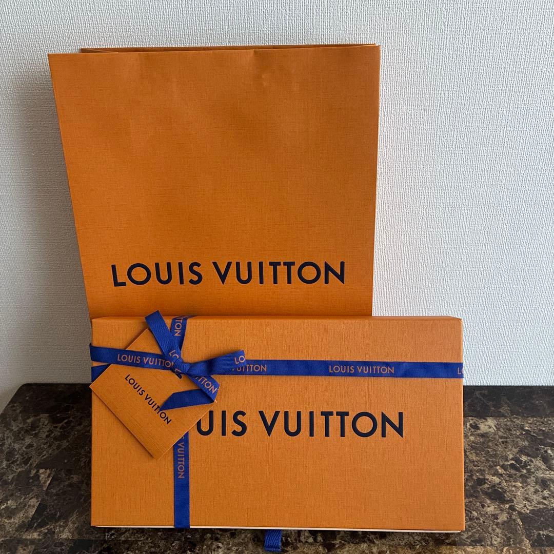 ⭐︎新品⭐︎ 箱付き⭐︎ Louis Vuitton グレー 手袋