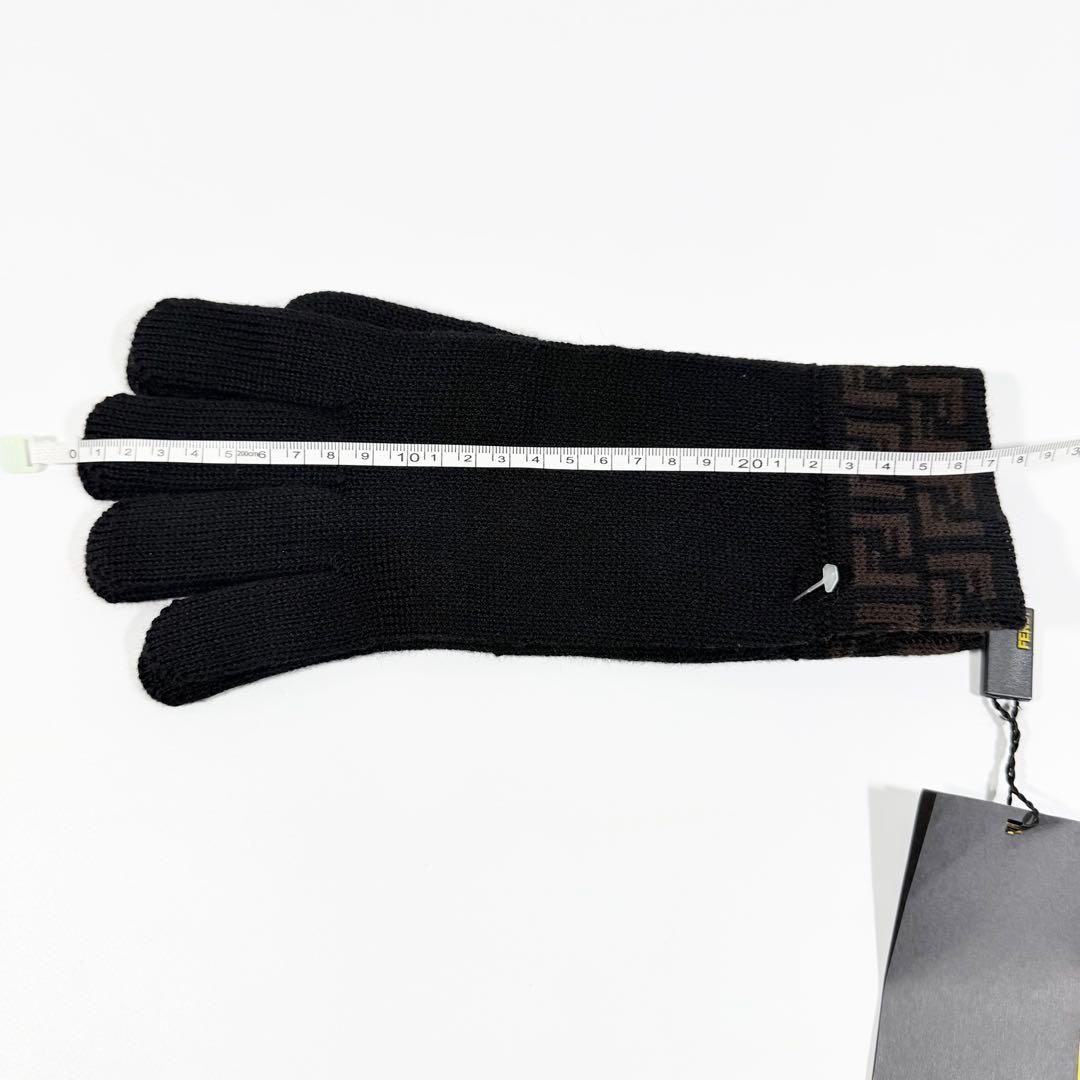 FENDI フェンディ 手袋 ズッカ柄