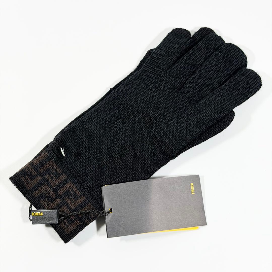 FENDI フェンディ 手袋 ズッカ柄