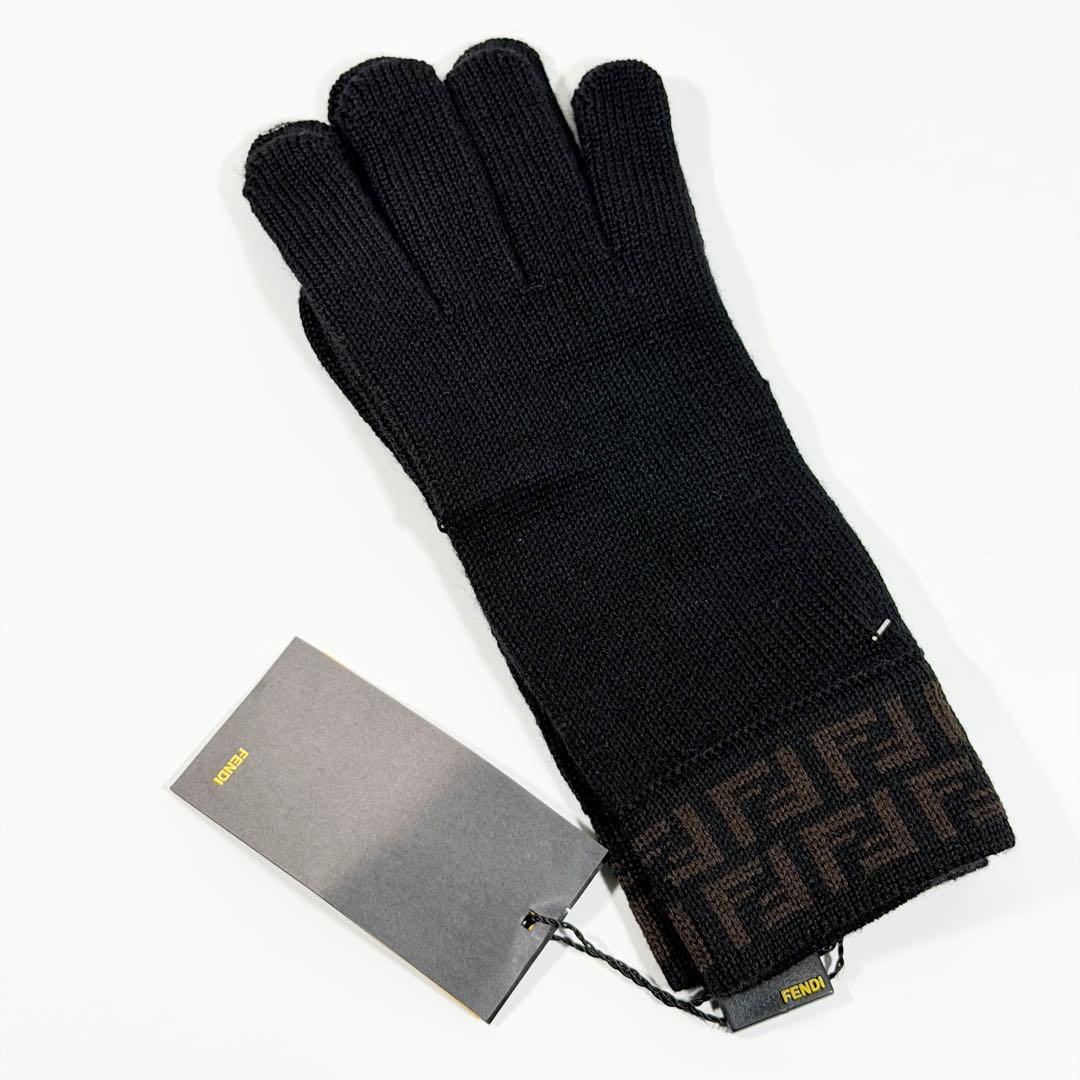FENDI フェンディ 手袋 ズッカ柄