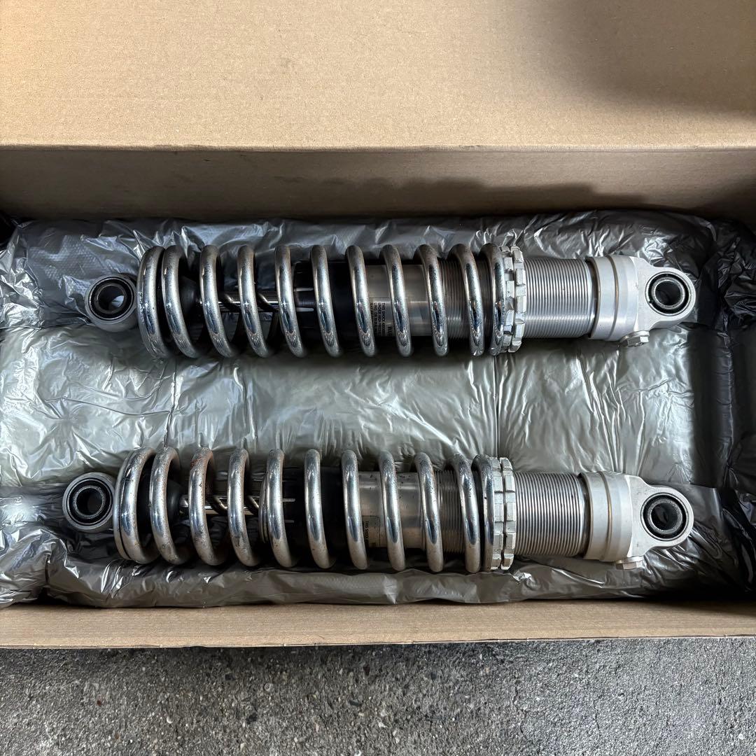 ハーレー　オーリンズ　ダイナ　サスペンションhd616 12インチ