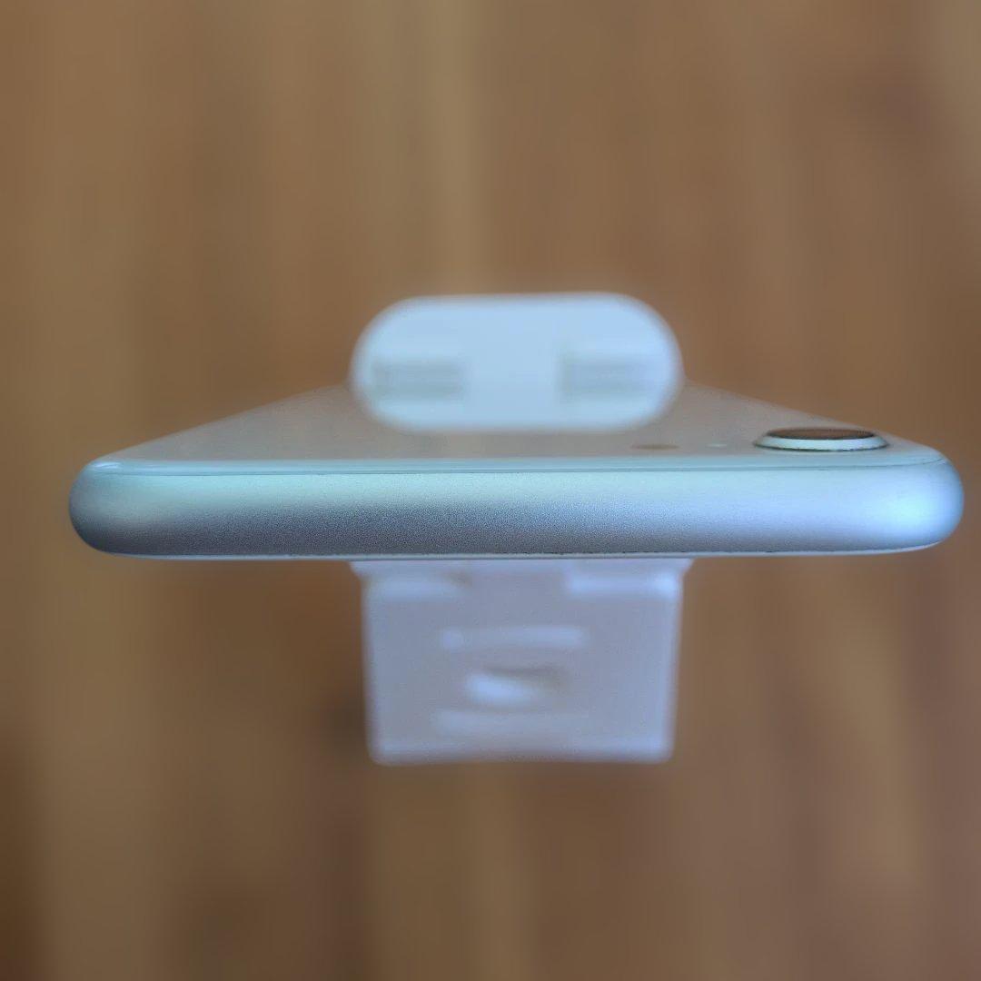 iPhone8 シルバー 256GB