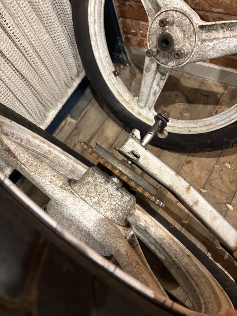 2*o様 ns50f前後ホイールセットスイングアーム付き