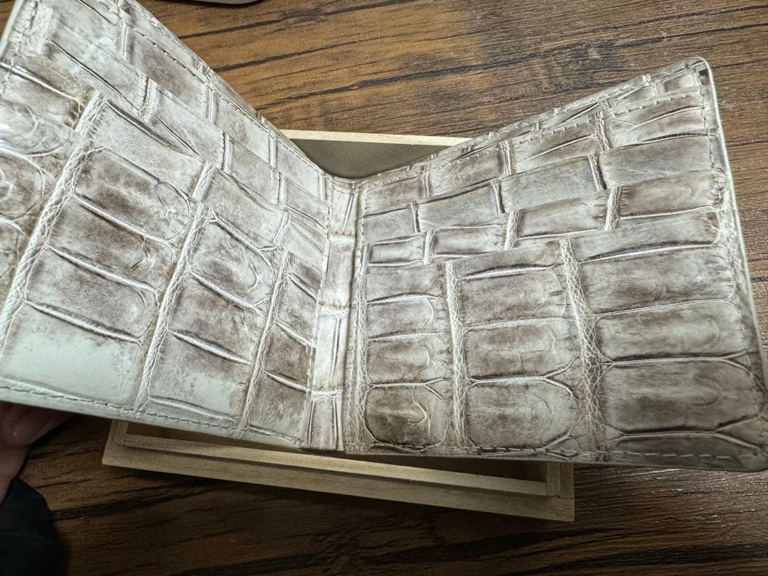 1/2終了　三京商会　ヒマラヤクロコダイル　２つ折り財布　男女兼用　クロコ