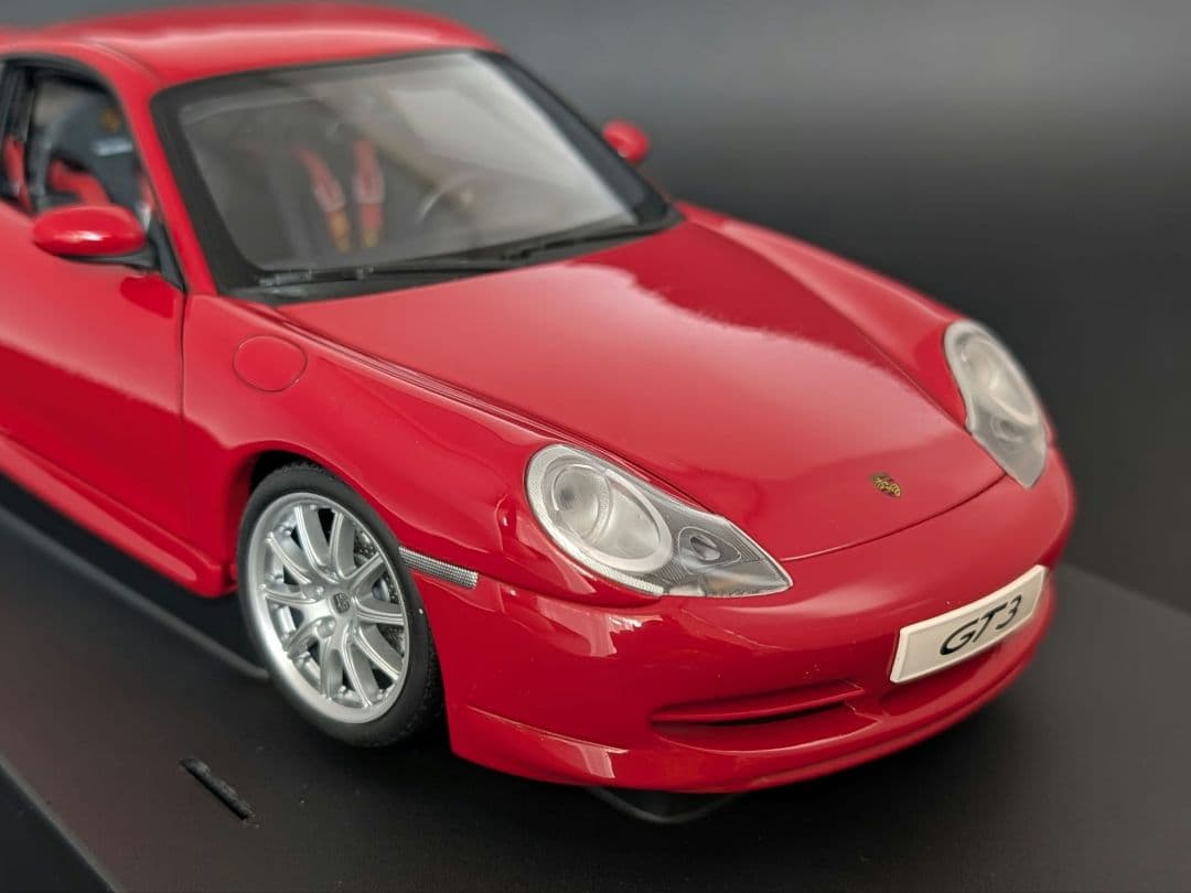 オートアート 1/18 ポルシェ 911 (996) GT3 レッド