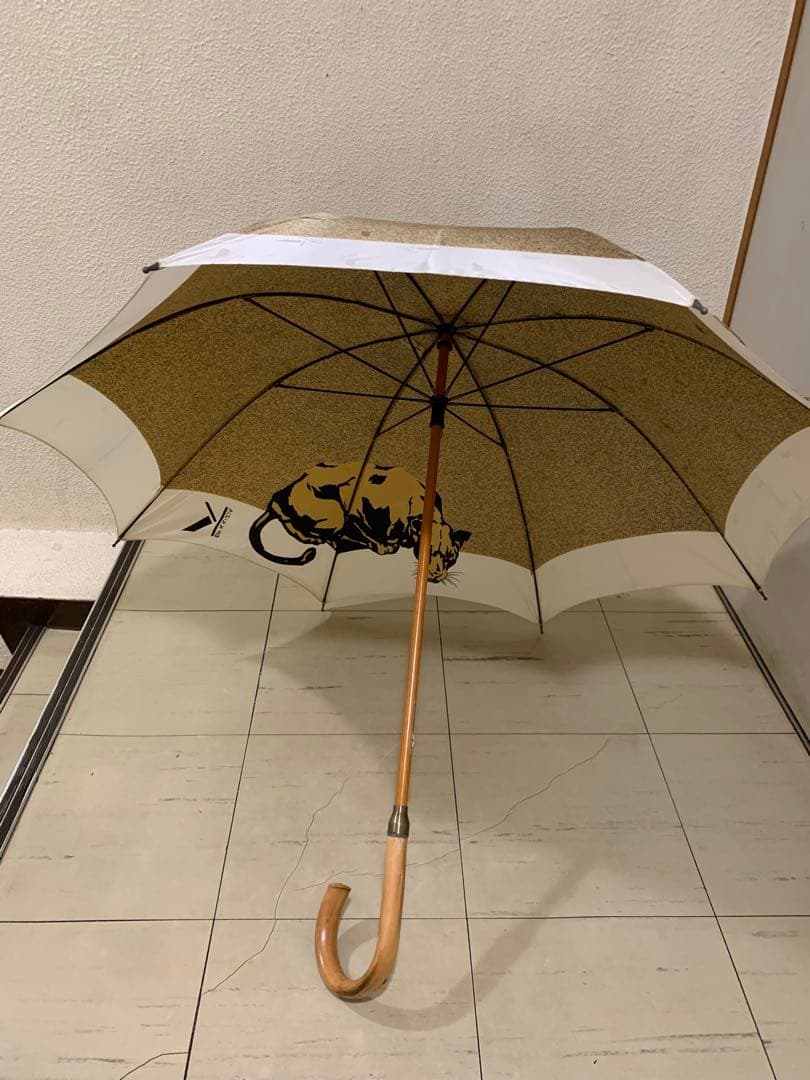 超美品KofKRIZIA豹ヒョウ柄長傘ゴールド超大判高級オーロラ雨傘強力撥水加工