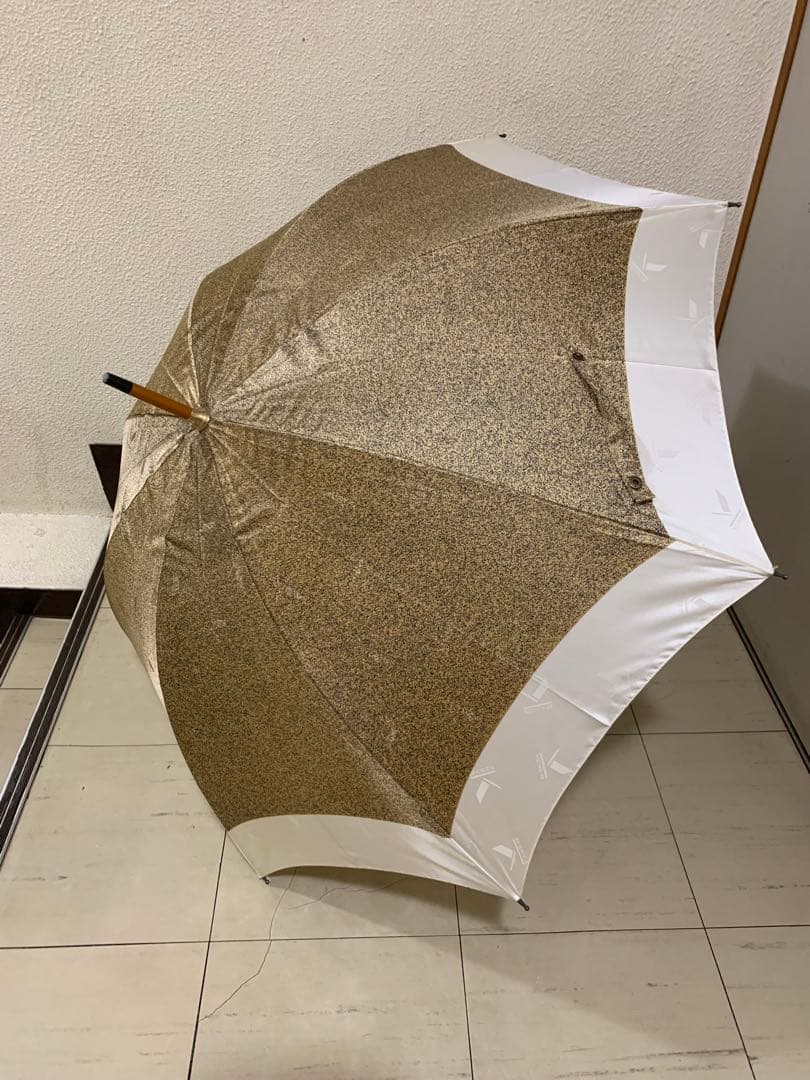 超美品KofKRIZIA豹ヒョウ柄長傘ゴールド超大判高級オーロラ雨傘強力撥水加工